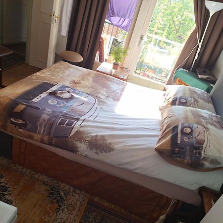Homey Budget Bedroom 암스테르담 외부 사진